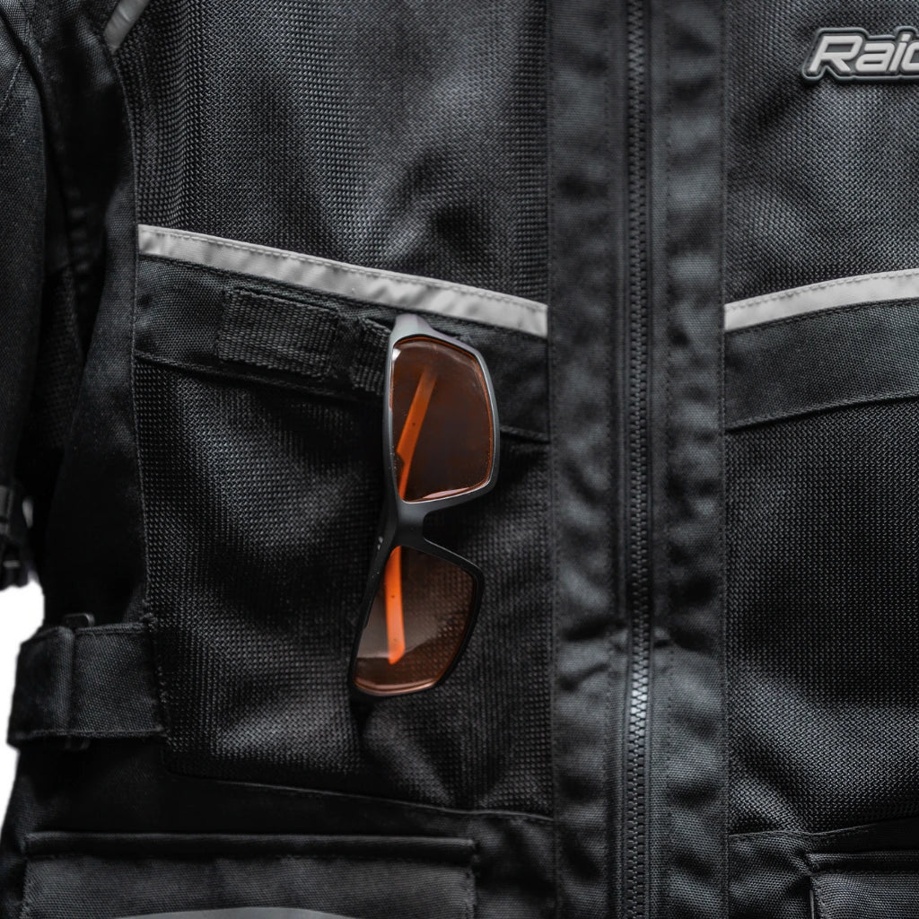 Raida Rover Touring Jacket Black Grey Color – Ce Level 2 Armored, All-Season Motorcycle Riding Jacket, Best Riding Jacket for Bike Riders, Best Riding Jacket for long Touring, Road Trips, Raida Riding Jacket for Indian Roads