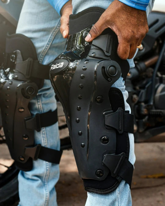 Raida Armour Dual Axis KneeGuards – CE Level 1 Certified, Slim & Protective Design for Riders, Best Knee Guards for Bike Riders, Kneeguards for long touring, road trips, long tours, Best Knee guards in India