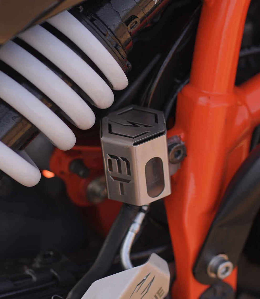 Moto Torque Reservoir Oil Guard For KTM Duke 250/390 Gen 3 - Stainless Steel