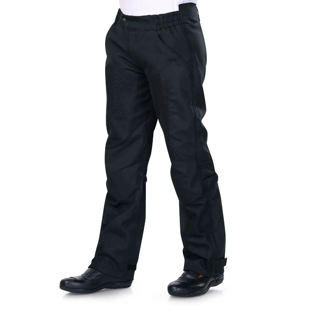 Raida Tourer Motorcycle Riding Pants in Black Color – Ce Level 2 Armored, Lightweight Touring Pants, Best Riding pants under 5000, Best Bike pants in india for riders, made for indian roads and indian motorcycle bikes, Best pants for long touring, bike rides, road trips