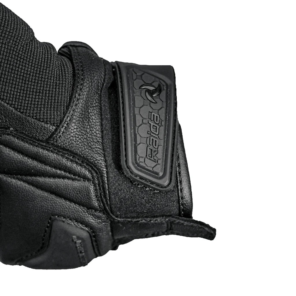 Raida Carbonite Bike Riding Gloves Black White Color – Carbon Fiber Knuckles, Leather Build, Touchscreen & Touring Ready, Best Riding Gloves in India, Best Riding gloves for bike riders for safe riding, road trips, long touring