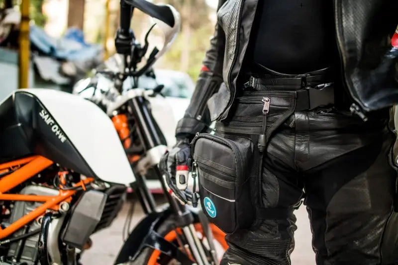 Raida Thrux Motorcycle Thigh Bag in Black Color – 1680D Utility Bag With Multiple Pockets For Riders, Best Thigh Bag for Bike Riders, Best Thigh Bag in India for Long Touring, Adventure Riders, Urban Rides, Road Trips