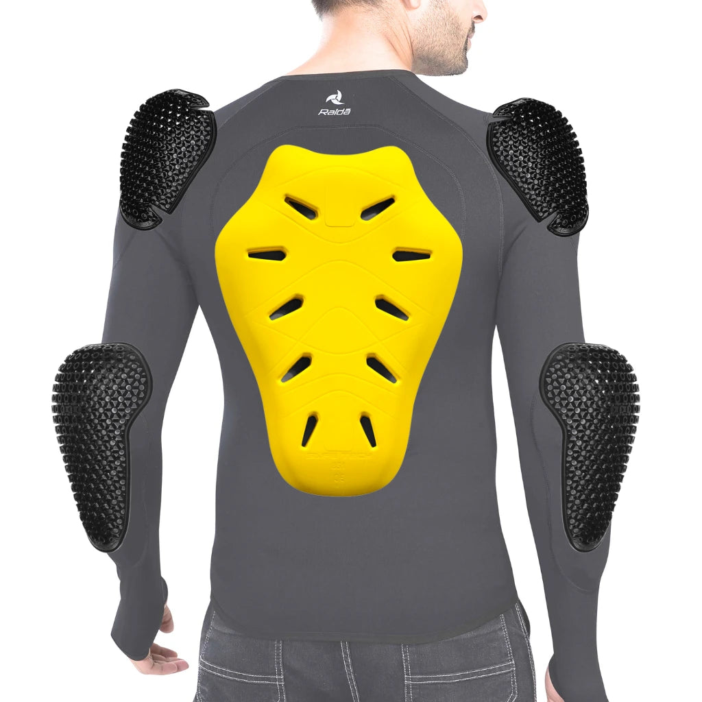 Raida Trailcraft Armored Base Layer in Black Color – Ce Level 2 Motorcycle Inner Armor Shirt Performance Layer With Easyflex Protection, Best base layer for bike riders, armoured base layer for riders in india,