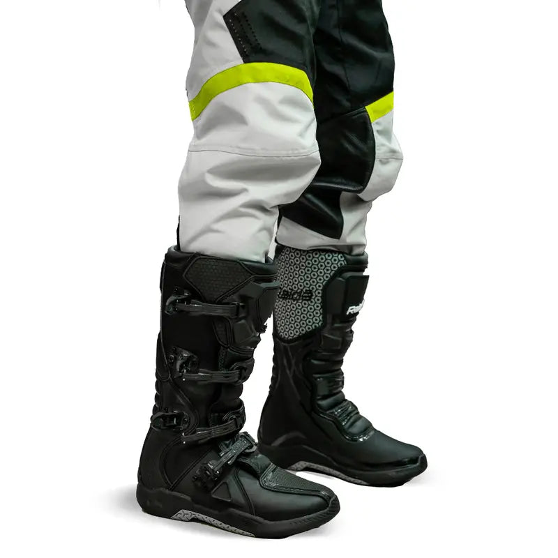 Raida Trailcraft Off-Road Riding Pants in Grey Hi Viz Yellow color – Heavy-Duty Mx Pants With Heat Shield & Cordura®. Best Riding Pant in India, Best Bike Pants for off roading, best off road pants
