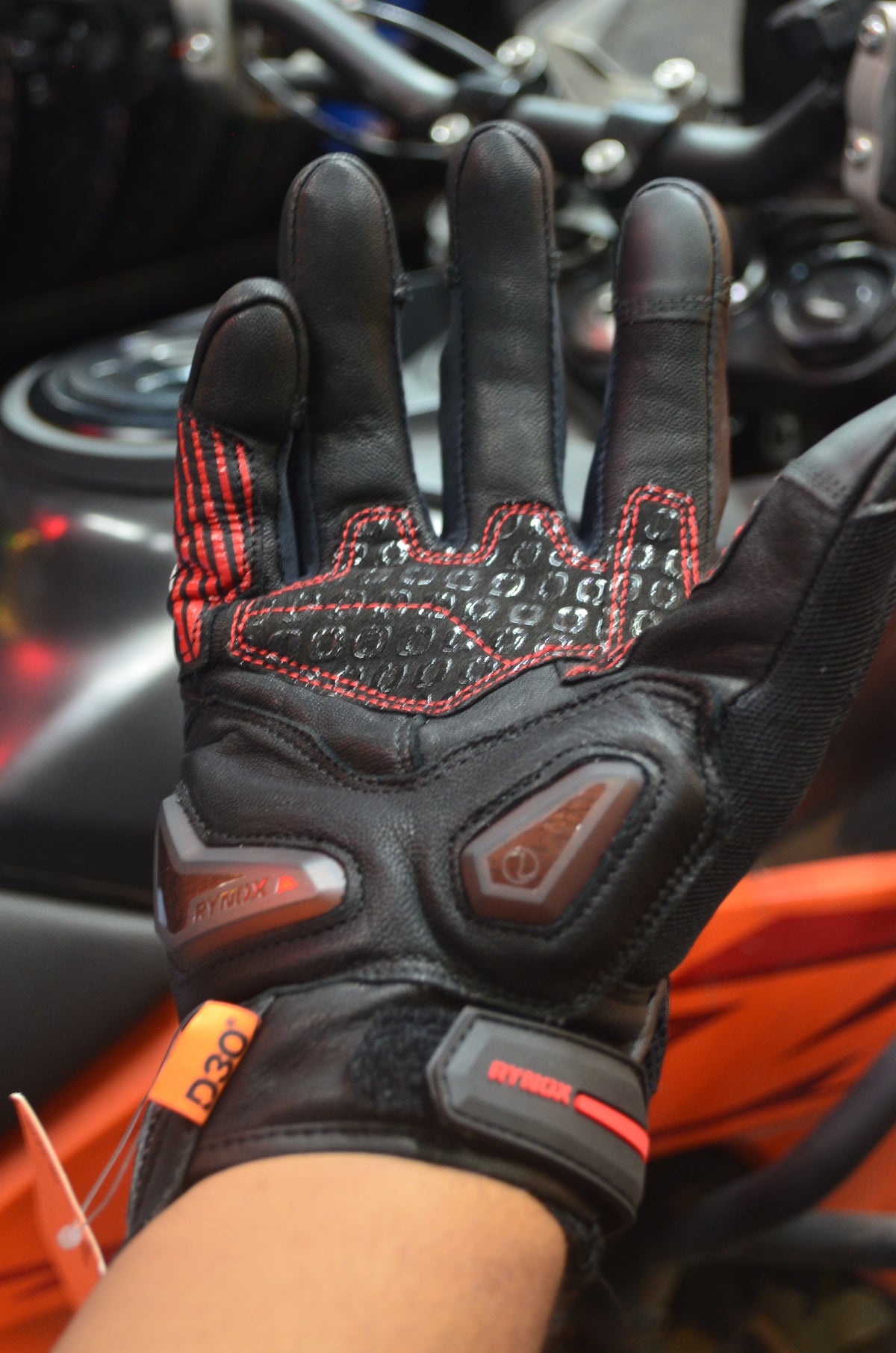 Rynox Tornado Pro 5 Riding Gloves | Leather, D3O Protection & Touchscreen Friendly