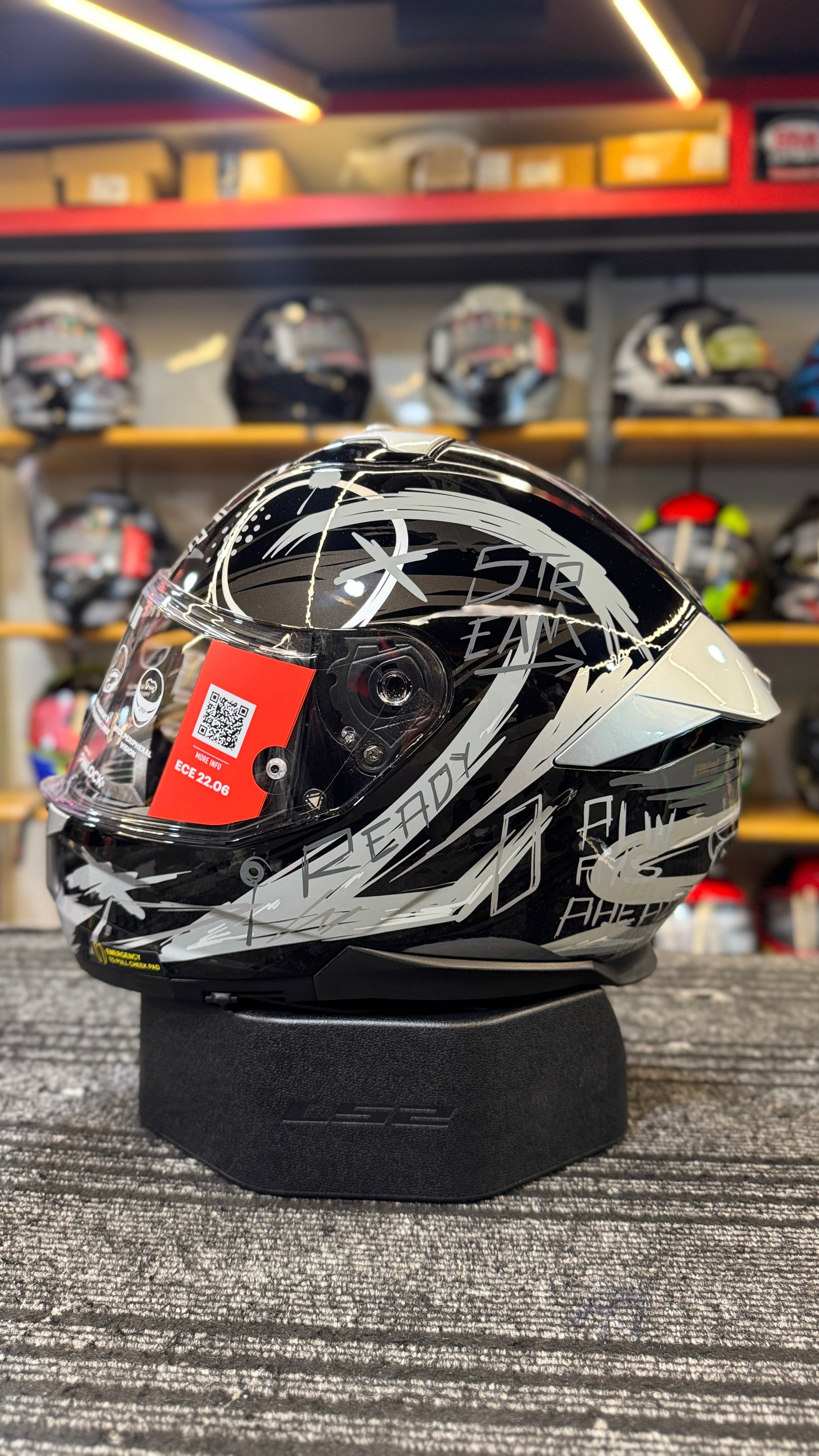 LS2 Full Face Helmet FF320 Stream II Scratches Black Red