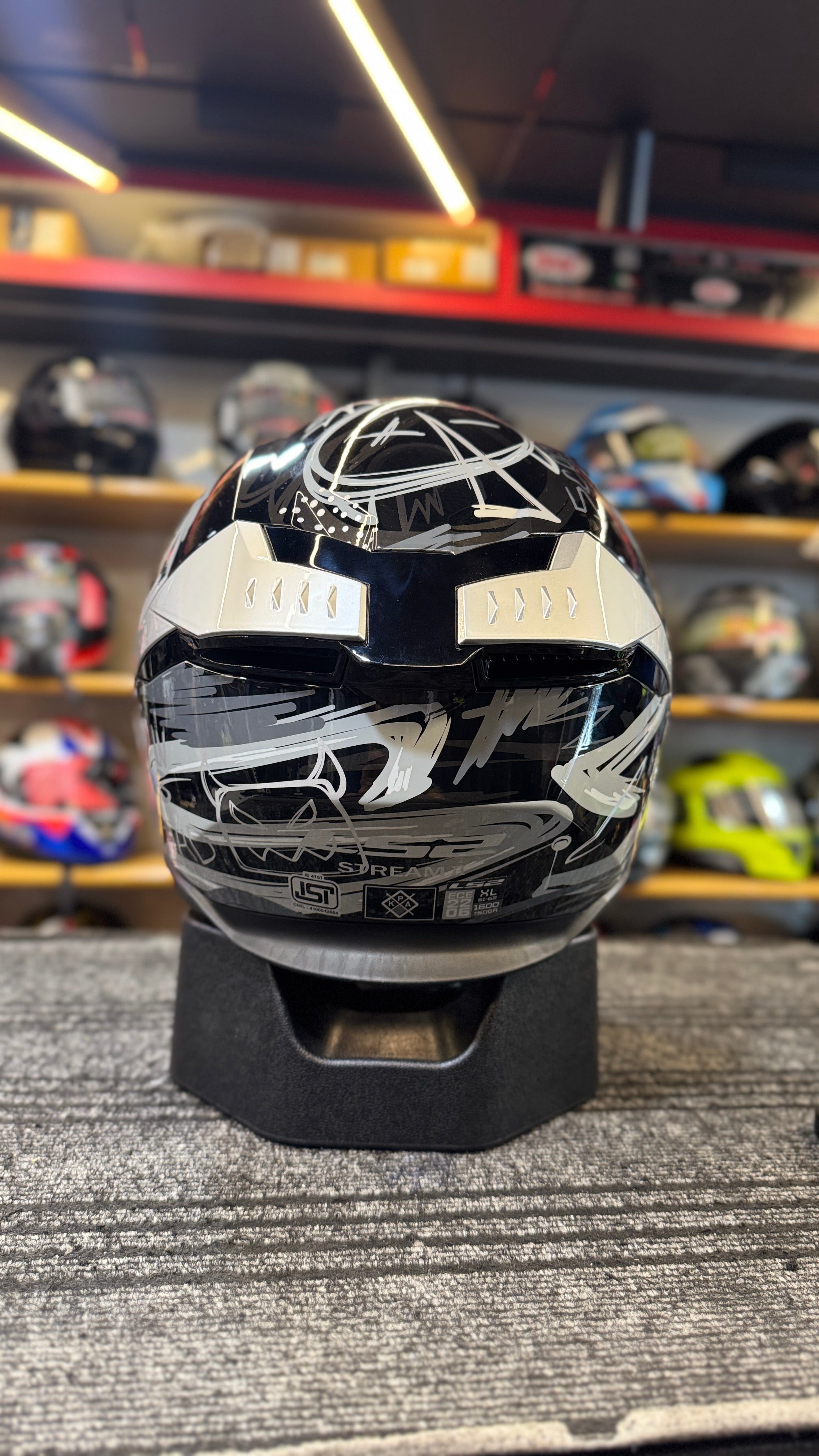 LS2 Full Face Helmet FF320 Stream II Scratches Black Red