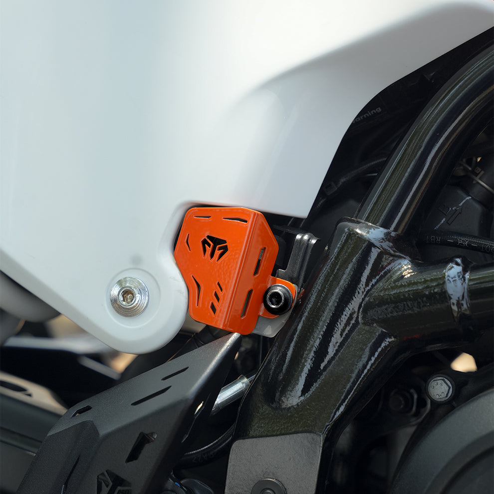 Moto Torque Reservoir Oil Guard For KTM Adventure 250/390 2025 - Orange (MS)